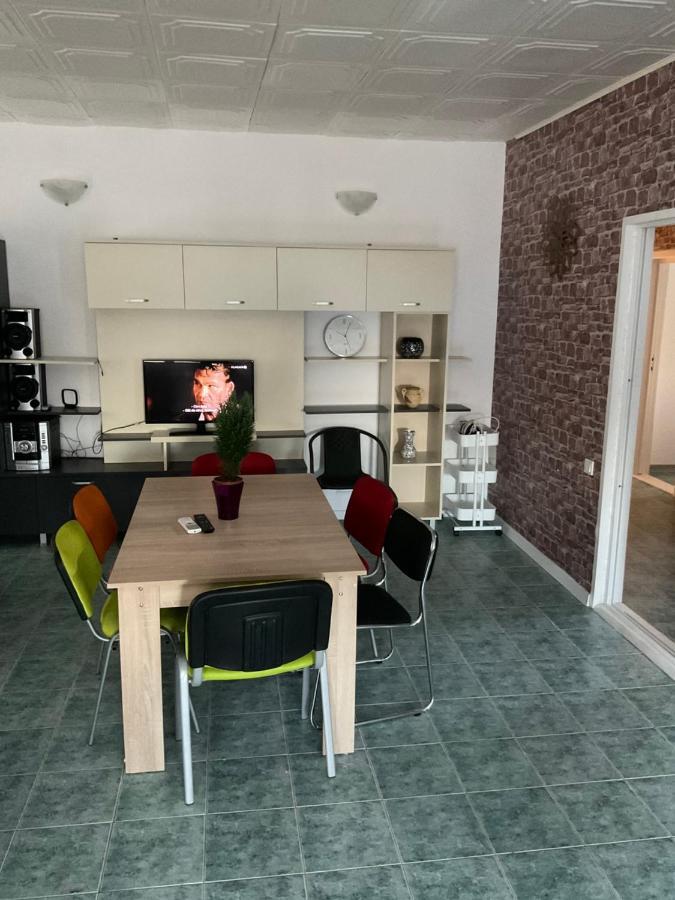 Appartamento Complex Pria Două Mai Esterno foto